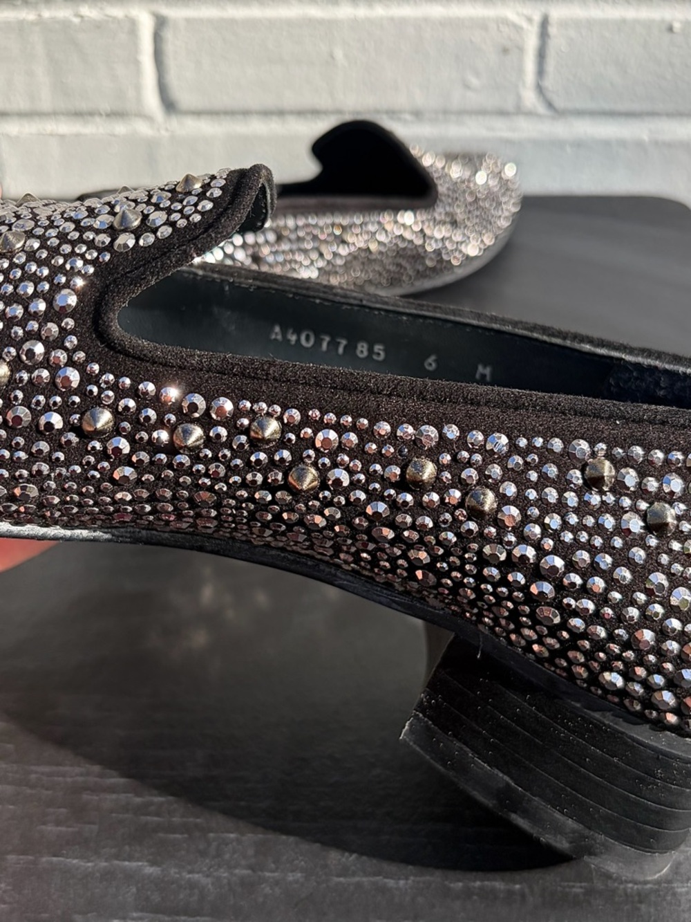 Stuart Weitzman "Slipbeads" Studded Smoking Loafer, Women’s SZ 6 LIKE NEW! - Picture 7 of 8